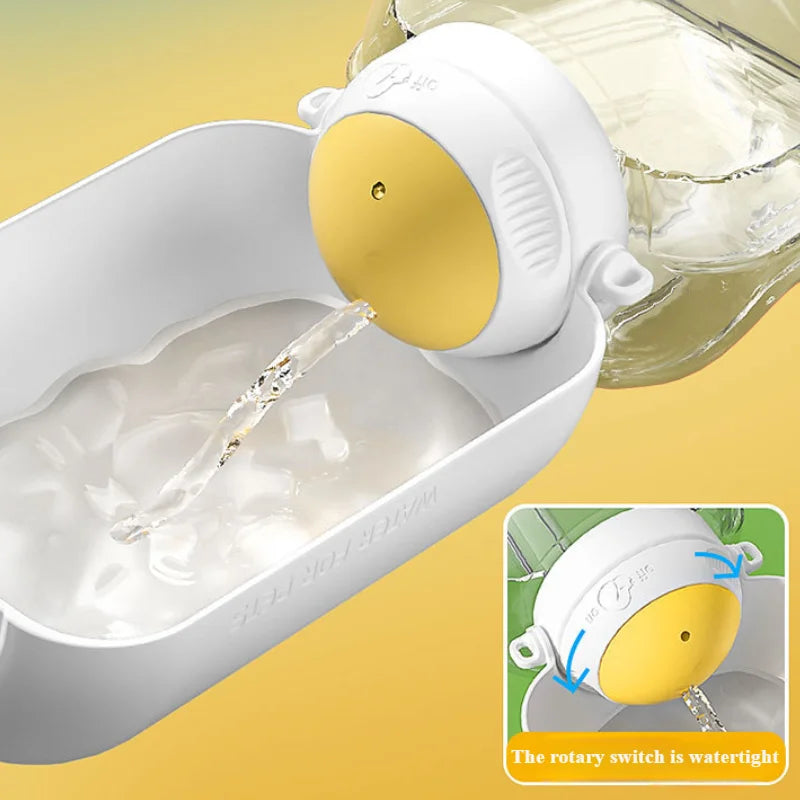Cats and dogs go out drinking water feeding kettle Large capacity water and food integrated pet supplies